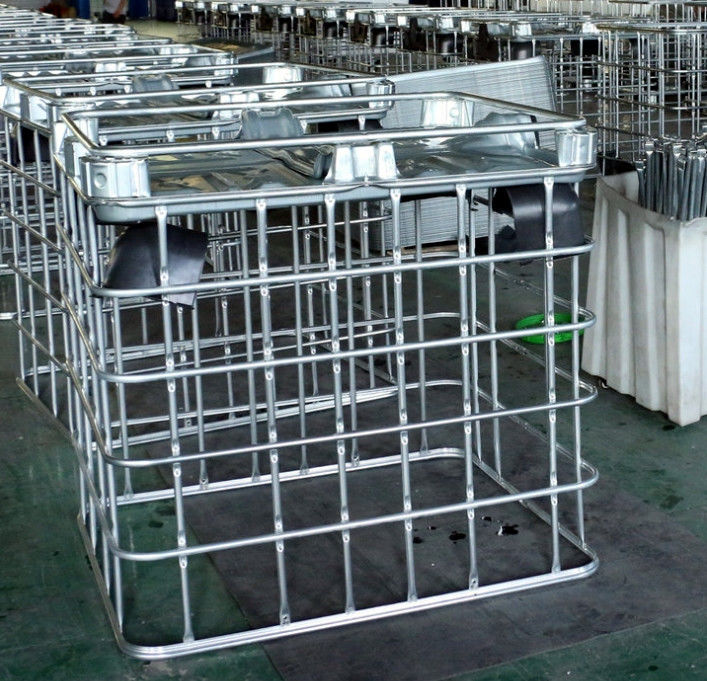 Voor een Braziliaanse klant, een op maat gemaakte volledig geautomatiseerde IBC kooien productielijn