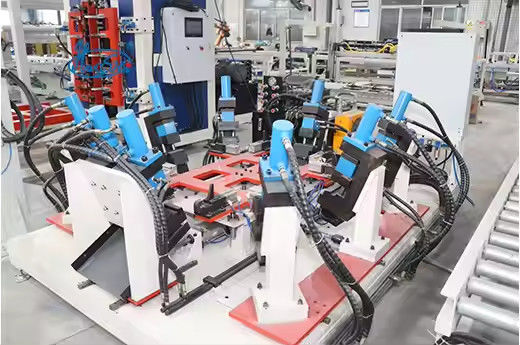 Hwashi IBC Cage Frame Automatic Welding Machine Productielijn Mesh Unloading Mechanical Arm Base Frame Welding Machine